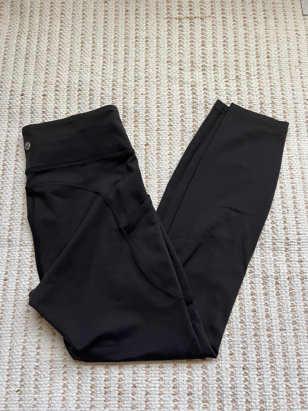 Lululemon Black Leggings with Pockets Size 6 24”